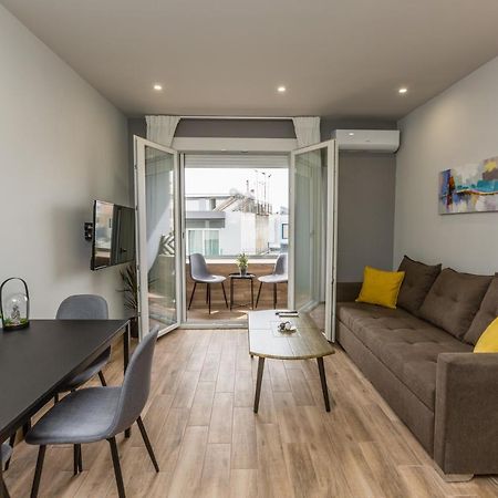 Raise Athens Metro Apartments Bagian luar foto