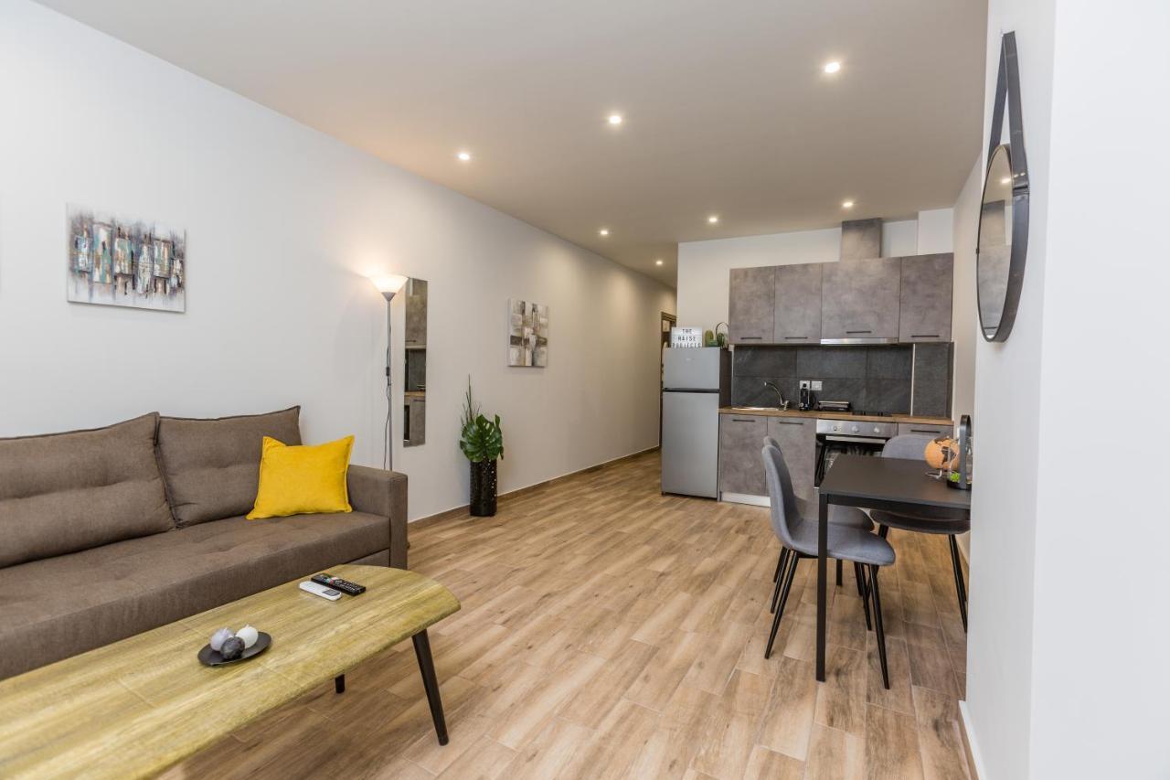 Raise Athens Metro Apartments Bagian luar foto