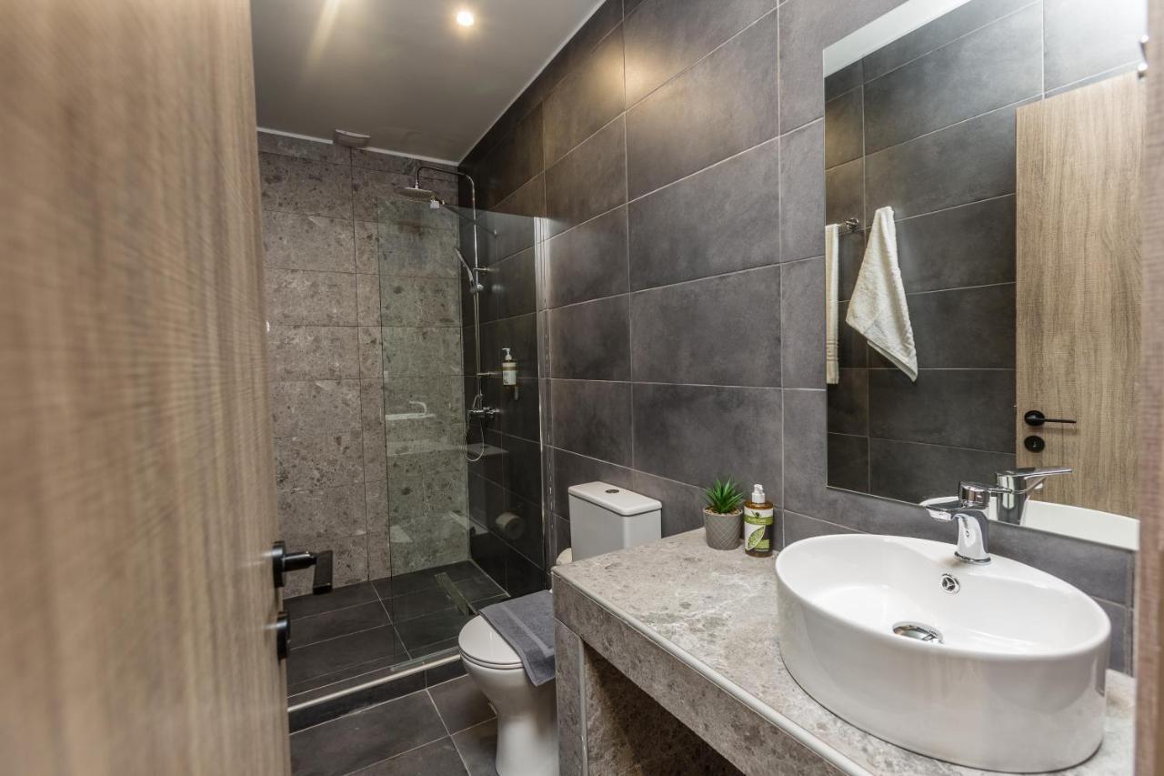 Raise Athens Metro Apartments Bagian luar foto