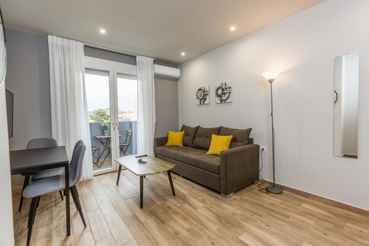 Raise Athens Metro Apartments Bagian luar foto
